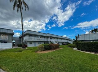 6777 Winkler Rd #160, Fort Myers, FL 33919