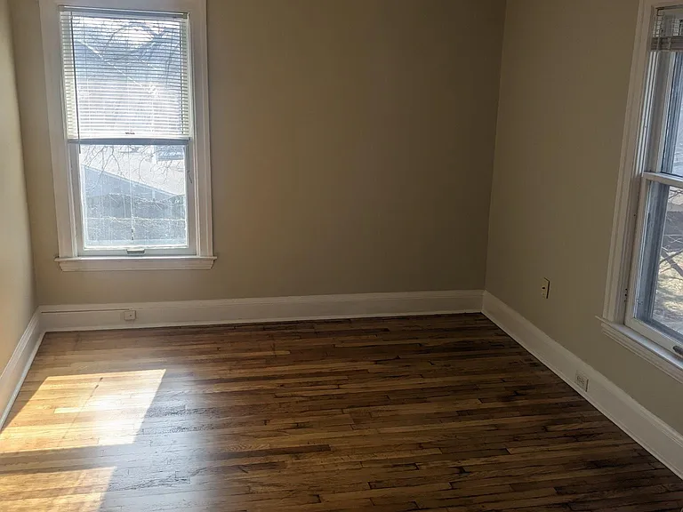 1024 Chester St SE #2 — Photo 8