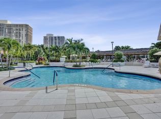 Hamptons West, Aventura, FL 33180