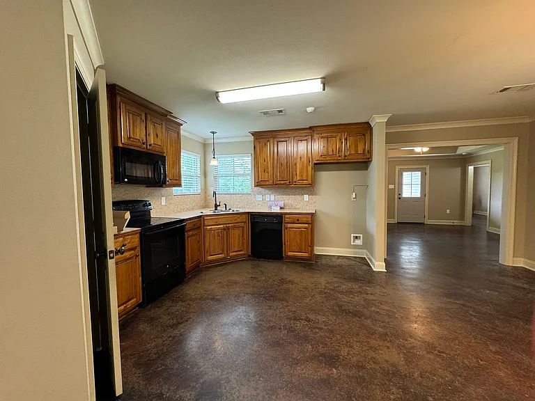 434 S Alexander Ave — Photo 5