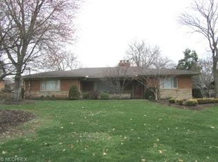 7839 Dalebrook Rd, Independence, OH 44131