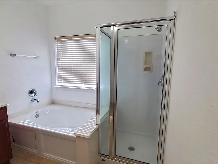 2814 Silver Point Ln — Photo 21