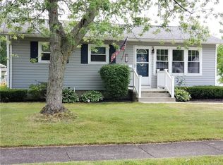 17 Bellhurst Rd, Tonawanda, NY 14150