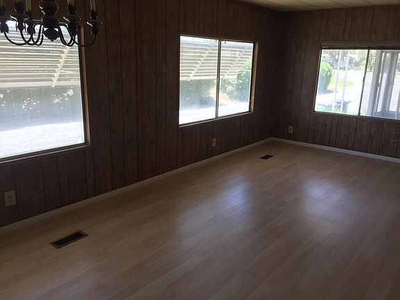 4th image of 21100 State St Spc 382