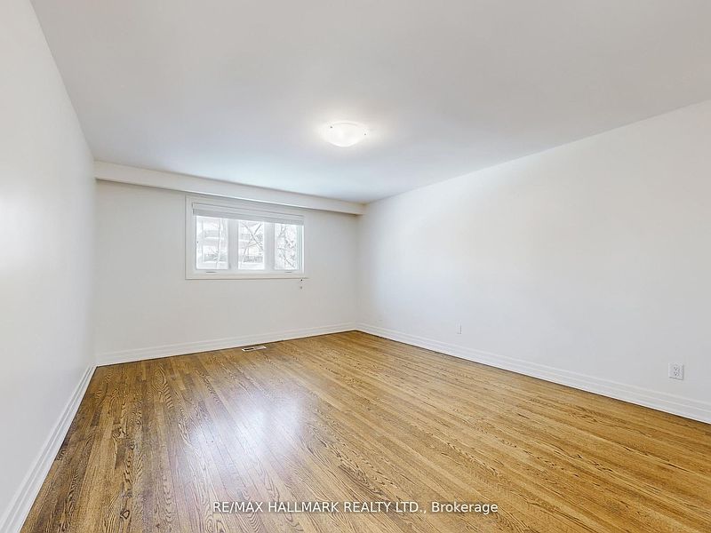 Toronto House for rent - 5 Bedrooms — photo 19