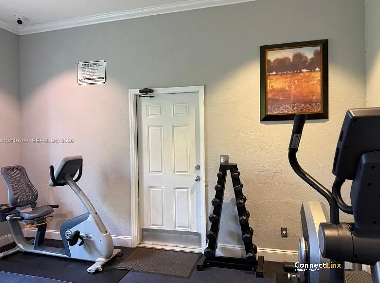 340 SW 121st Ter — Photo 16