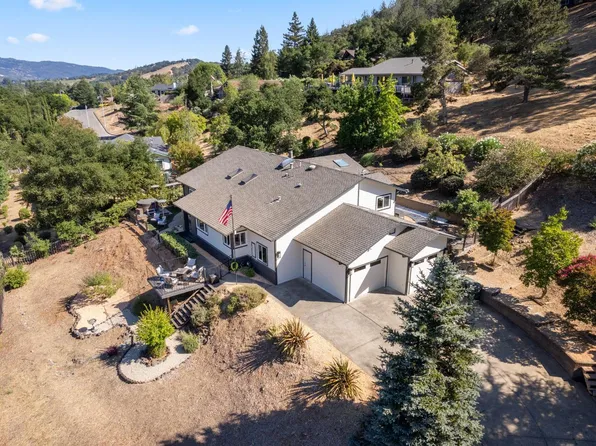 410 Oak Mesa Ct, Santa Rosa, CA 95409