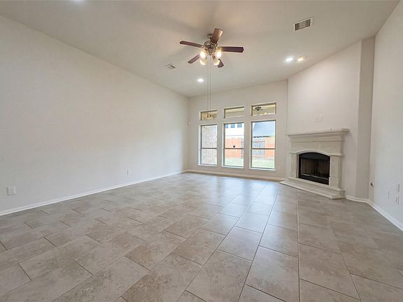 3rd image of 5815 Chaste Ct