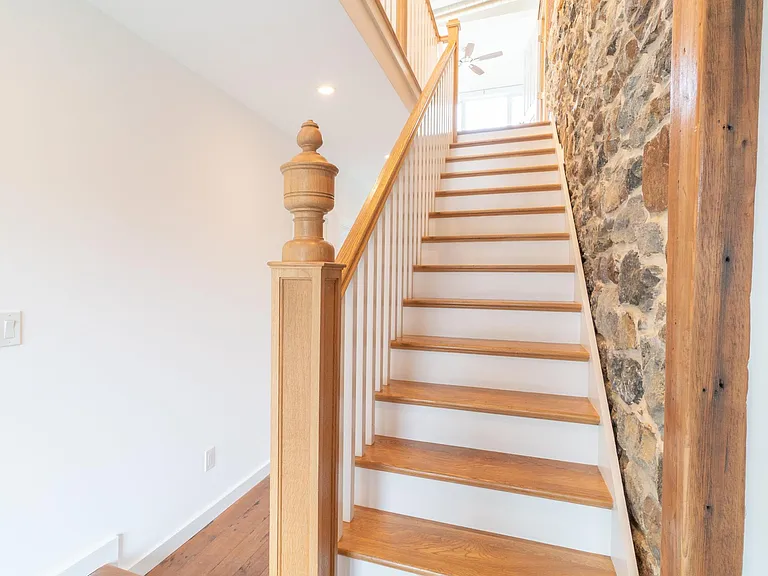 2519 Northwood Ave — Photo 30