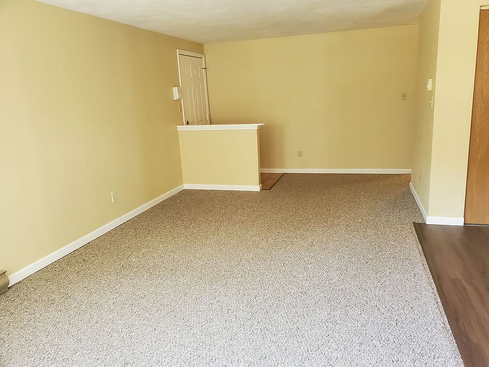 1st image of 469 Glendale Dr #33