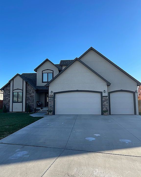 1st image of 2107 Fairfield Cir