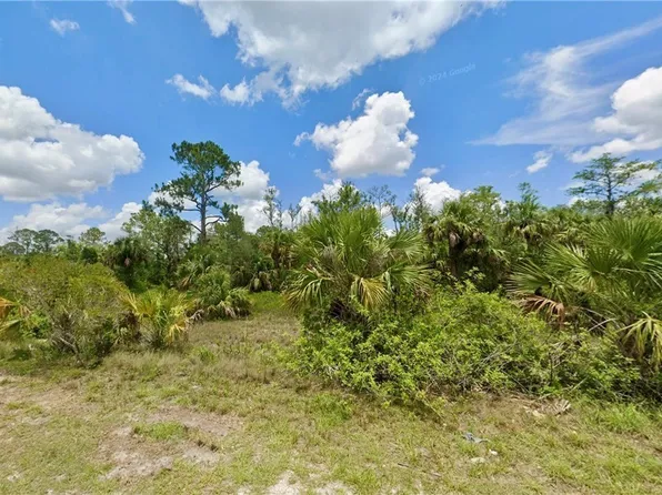668 Topeka Ct, Lehigh Acres, FL 33972