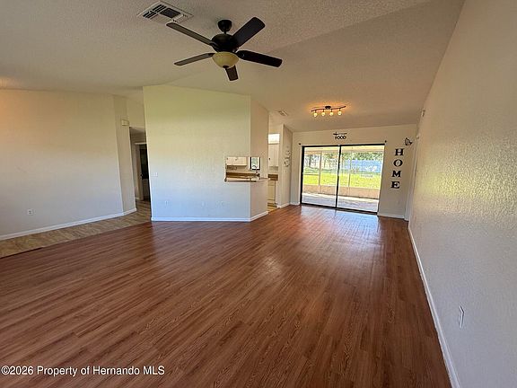 3rd image of 14078 Spring Hill Dr