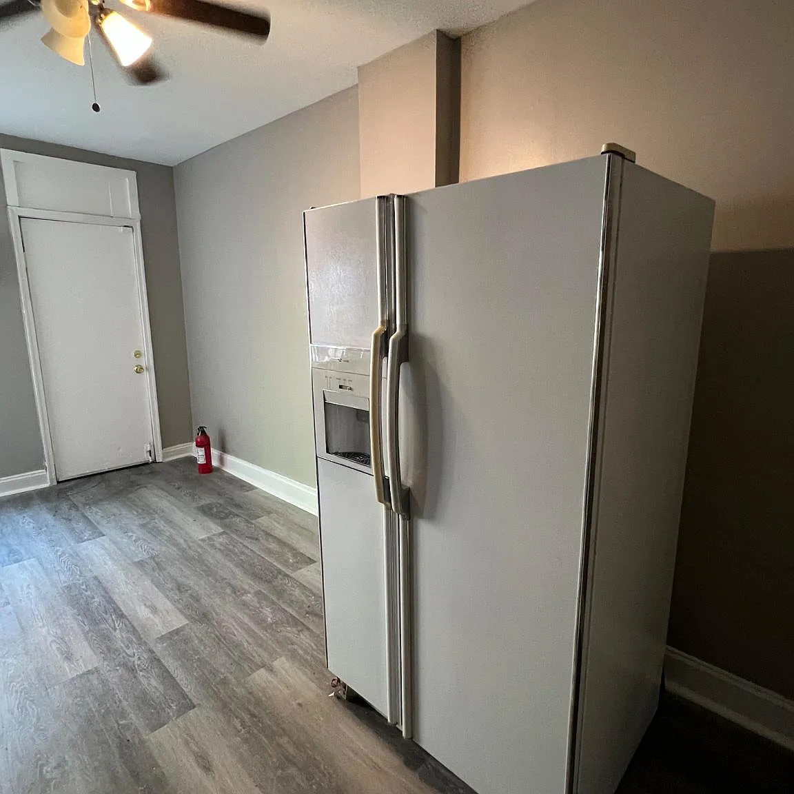 3 bed, 1.5 bath, 1122 sqft, $1,575 — Photo 3