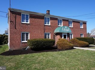 10 Lloyd Ave APT 2N, Downingtown, PA 19335