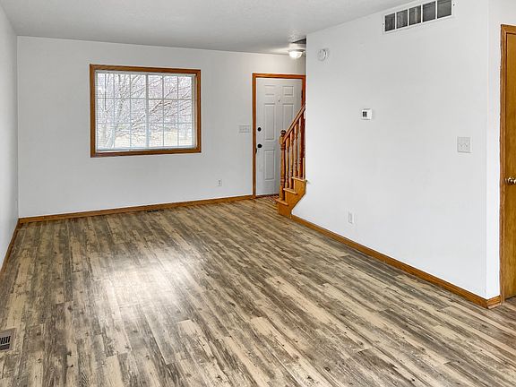 4th image of 3004 SE Grant St