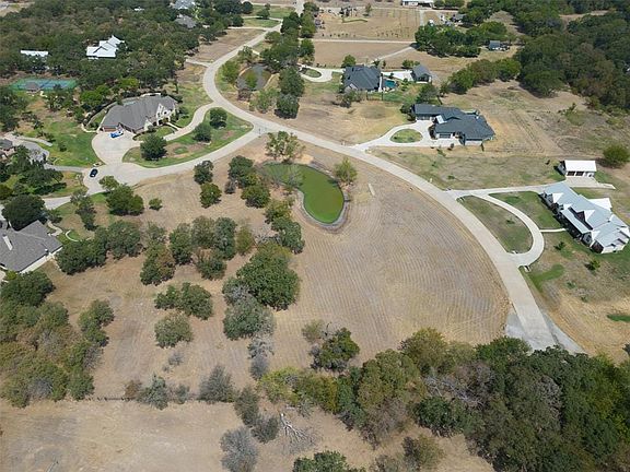 3rd image of Burghley Ct