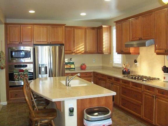 Spacious Kitchen