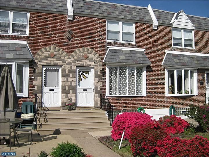 1st image of 2151 Devereaux Ave