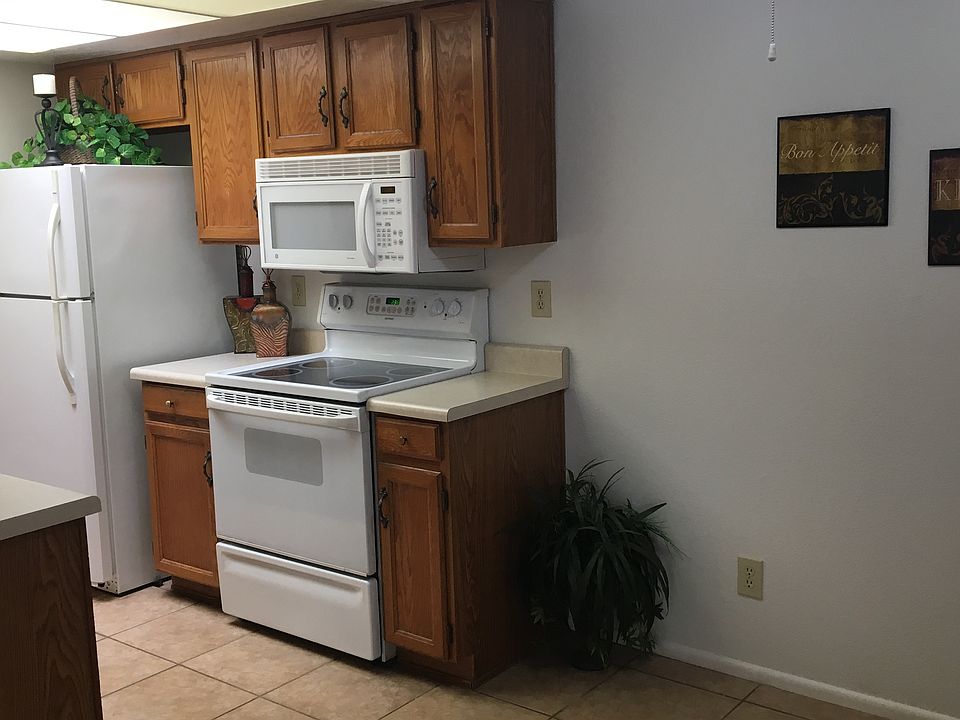 1st image of 5136 E Evergreen St Unit 1146