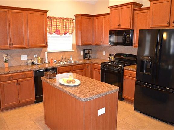 5th image of 6652 Hawkins Hill Ln