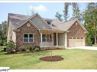 172 Carolina Oaks Dr, Fountain Inn, SC 29644