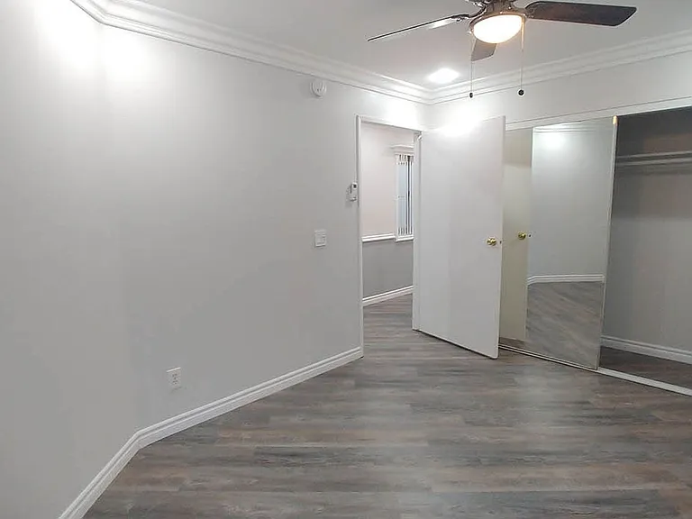 Village Beesan Condos — Photo 40
