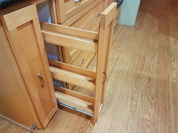 Pull Out Spice Rack