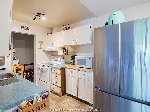 4th image of 225 Campus Pkwy #212