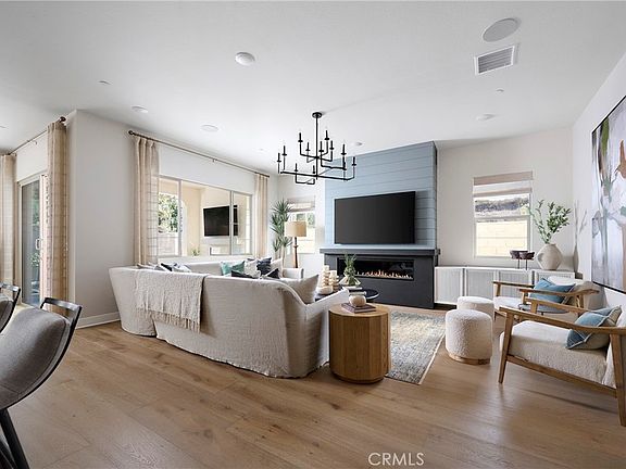 2nd image of 16143 Lantern Ln