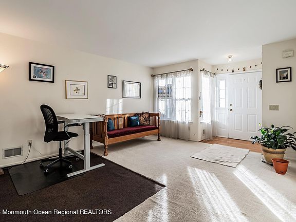 4th image of 4703 Saddleback Lane