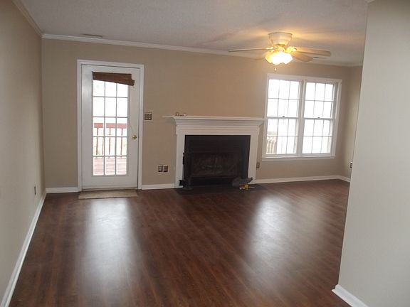 Breakfast area opens to Family room