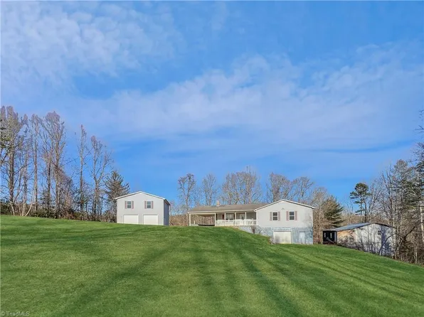 292 Rocky Top Ln, Hays, NC 28635