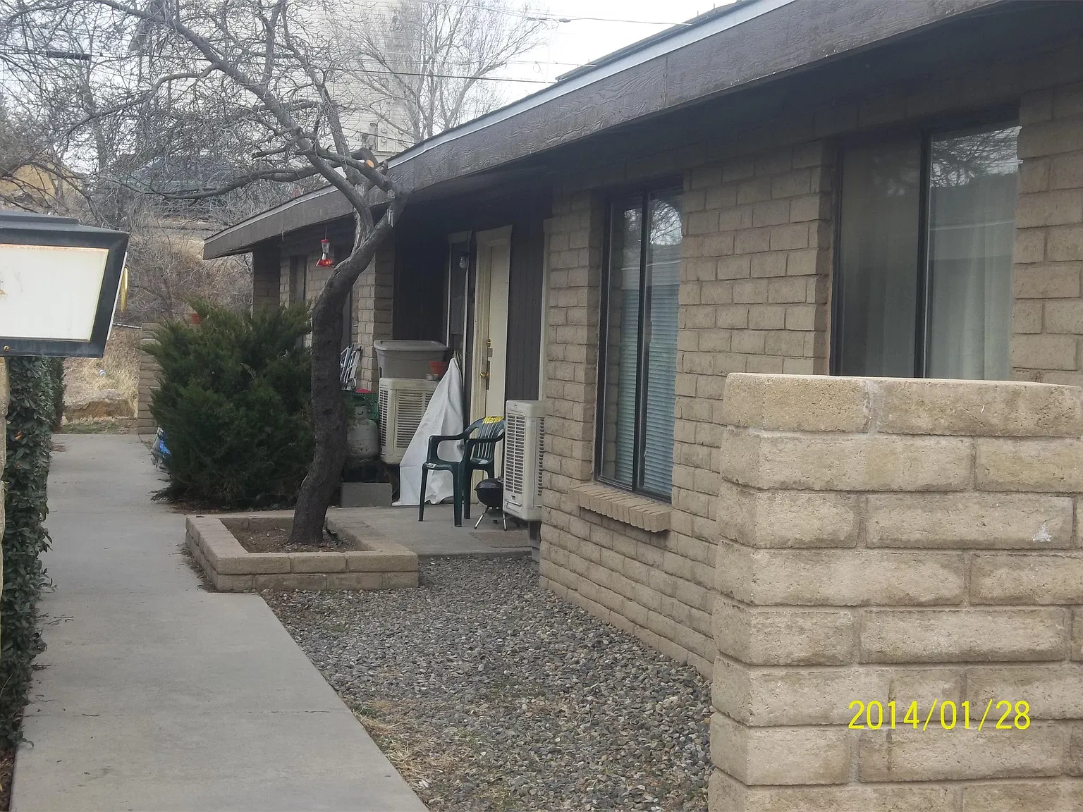 BC1303-602 First St. - C — Photo 1