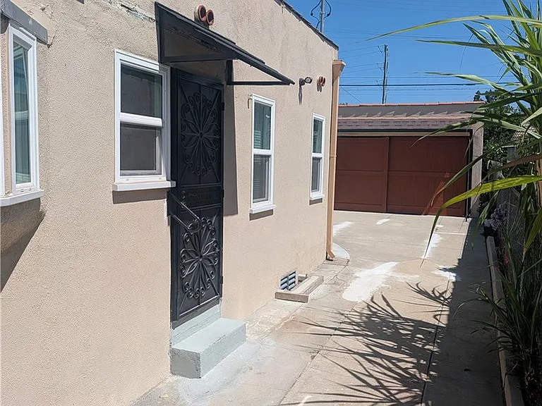 2609 Birch St — Photo 50