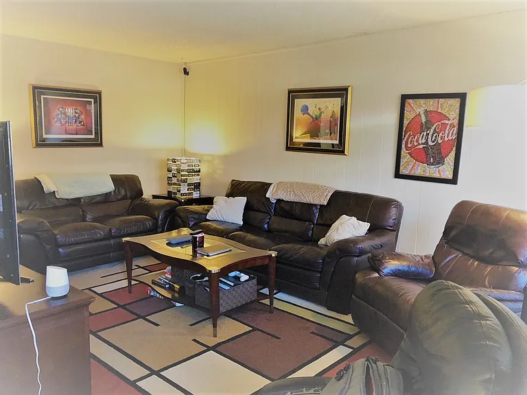 1060 Noriega Ave #8 — Photo 1