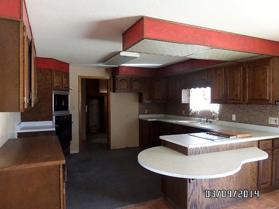 3rd image of 806 Ewers Ave
