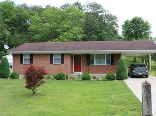 558 Boone Creek Rd, Stanton, KY 40380