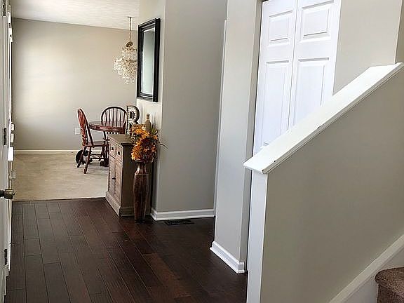 2nd image of 106 Harbor Dr