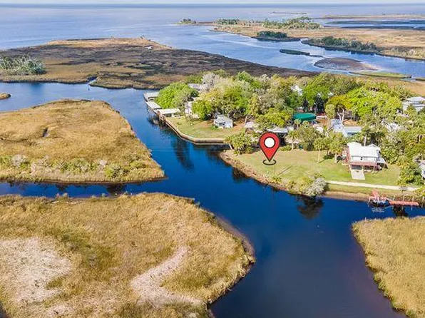 199th St, Suwannee, FL 32692