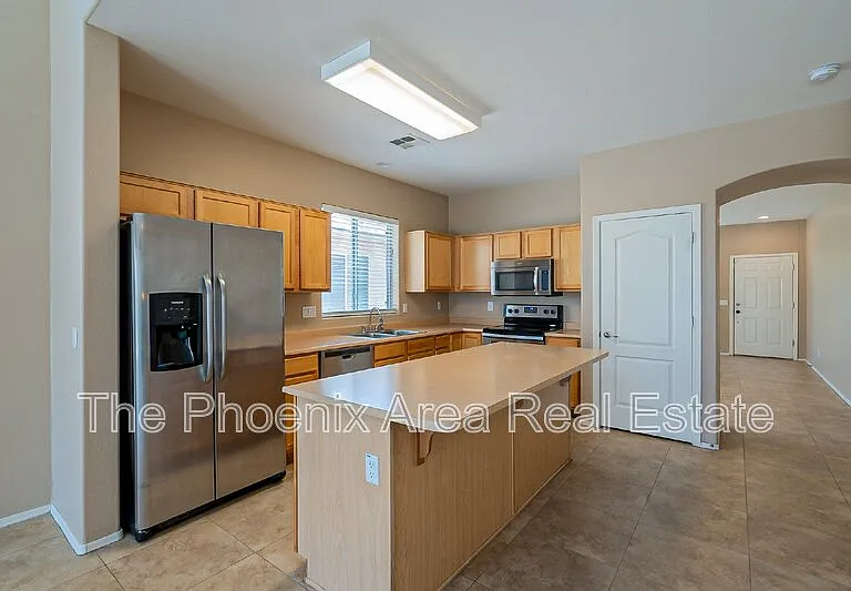 44299 W Oster Dr — Photo 6
