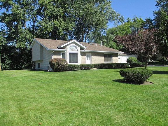 3rd image of 219 Orchard Dr