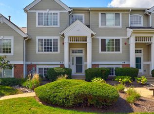 42 Cherbourg Ct, Wheeling, IL 60090