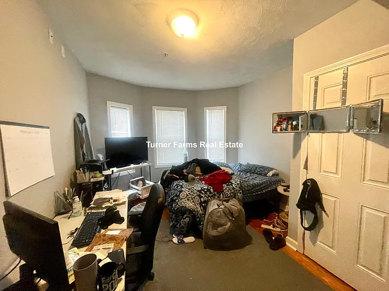 48 Derby St #1A — Photo 13