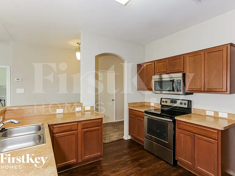 1422 Waldrop Dr — Photo 7