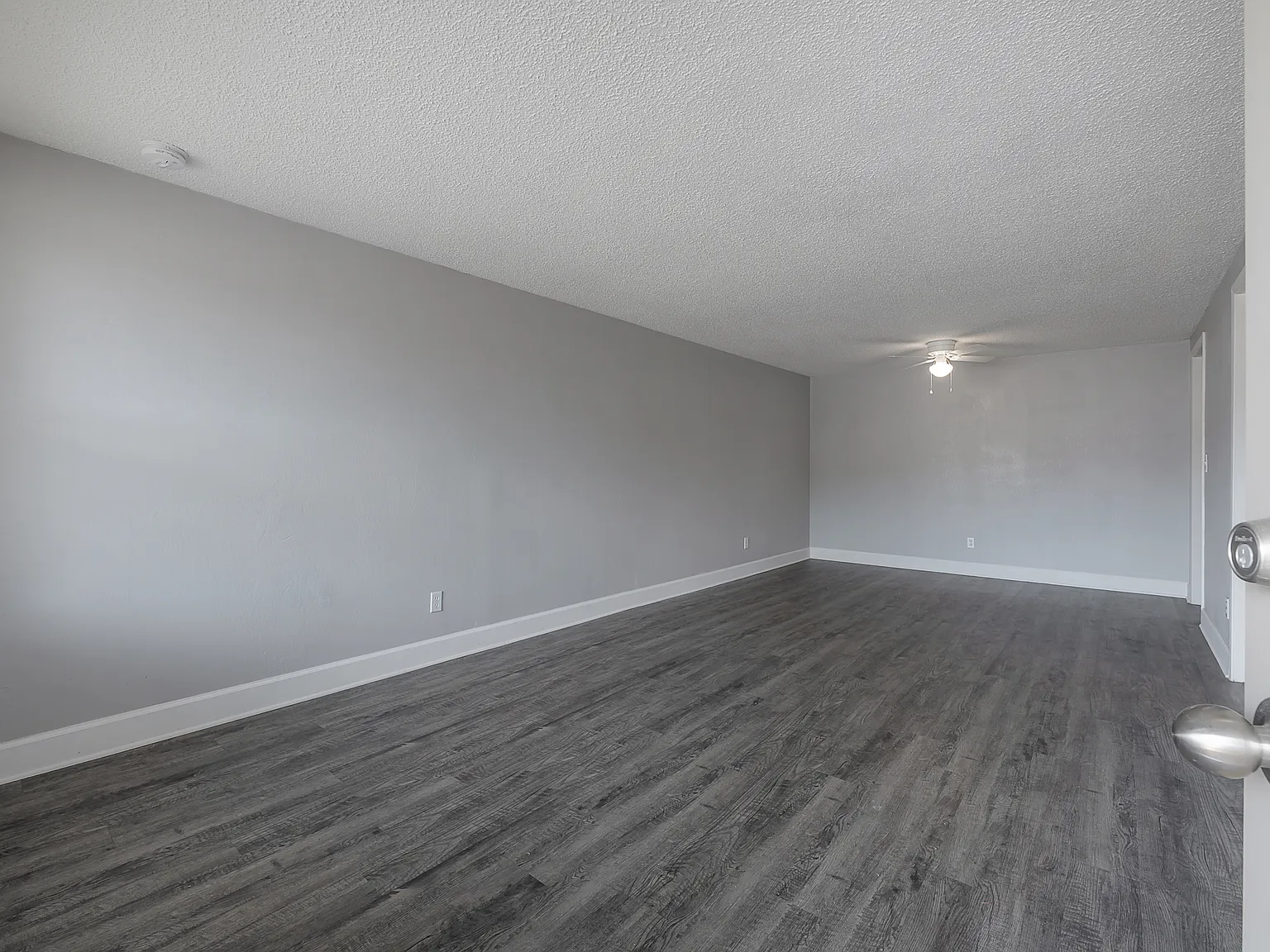 2 bed, 900 sqft, $1,450 — Photo 2