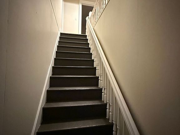 3rd image of 106 Cherry St