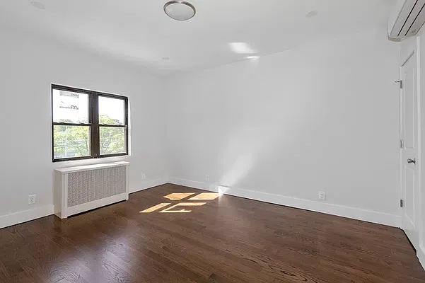 Rented by NY Space Finders Inc. | media 6