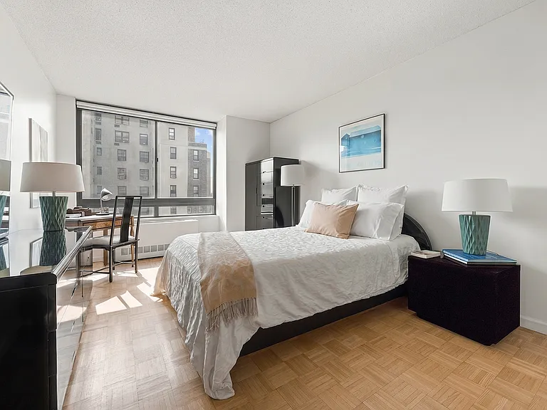 225 W 83rd St #10Z — Photo 7