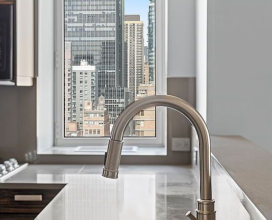5th image of 225 E 34th St APT 17B